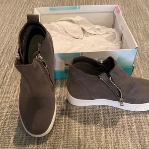 Ladies size 5.5 soda brand booties